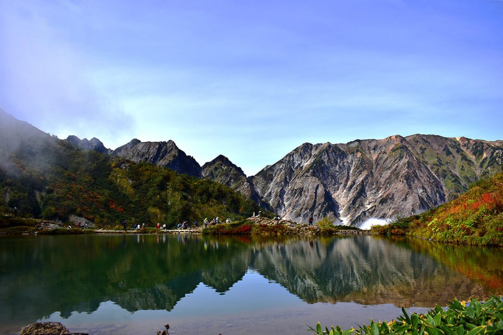 Happo Pond in autumn