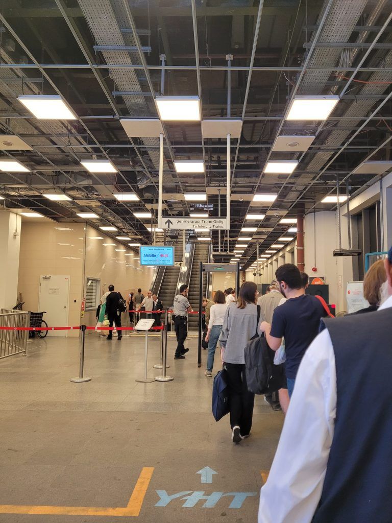 YHT gates at Söğütlüçeşme Station